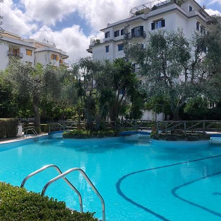 Casa Mami - Luxury Apartment And Pool - Sorrento Exteriör bild