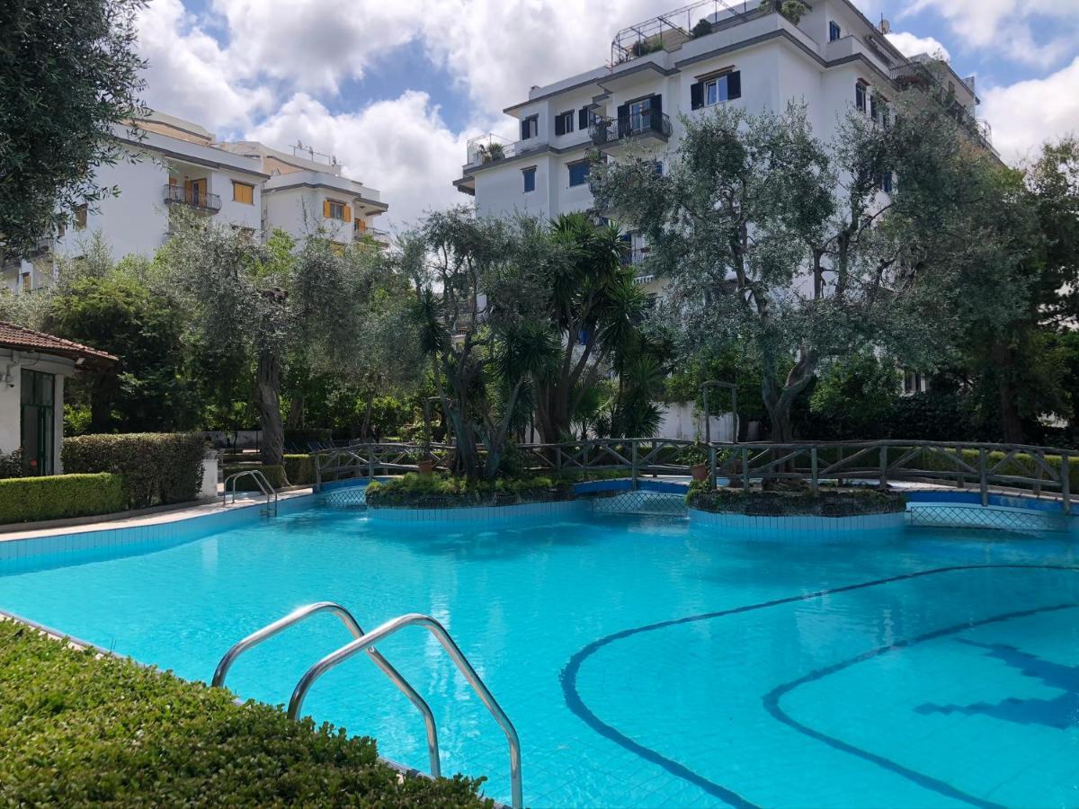 Casa Mami - Luxury Apartment And Pool - Sorrento Exteriör bild